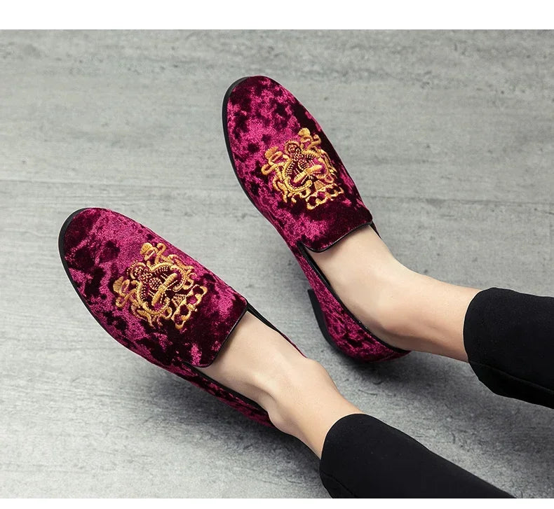 Wedding Dress Shoes Casual Men Loafers New Big Size Lazy Peas Shoes Embroidery Moccasins Suede Leather Shoes Zapatos 48 47