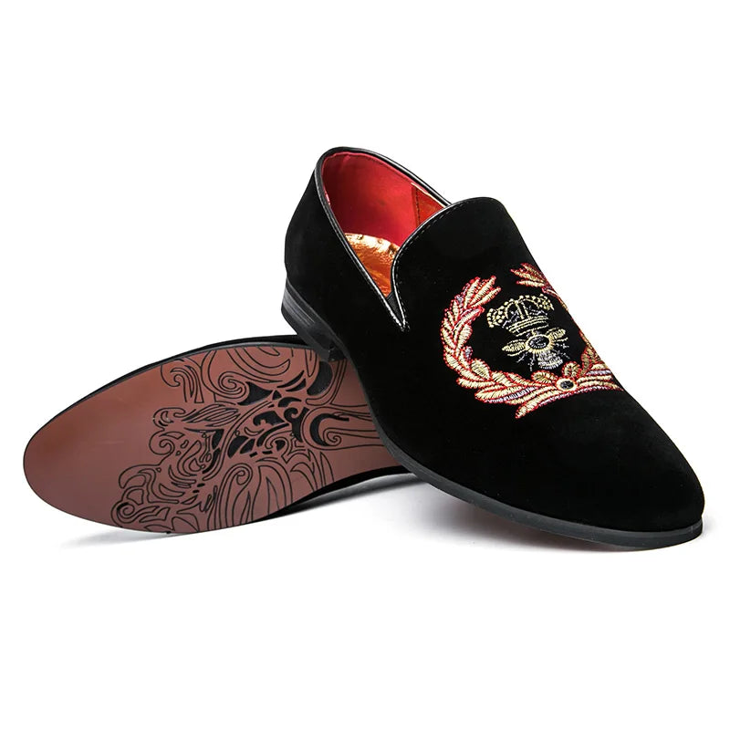 Men's Fashion Suede Leather Embroidery Loafers Mens Casual Printed Moccasins Oxfords Shoes Man Party Driving Flats EU size 38-45