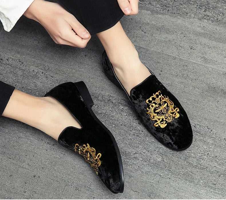 Wedding Dress Shoes Casual Men Loafers New Big Size Lazy Peas Shoes Embroidery Moccasins Suede Leather Shoes Zapatos 48 47