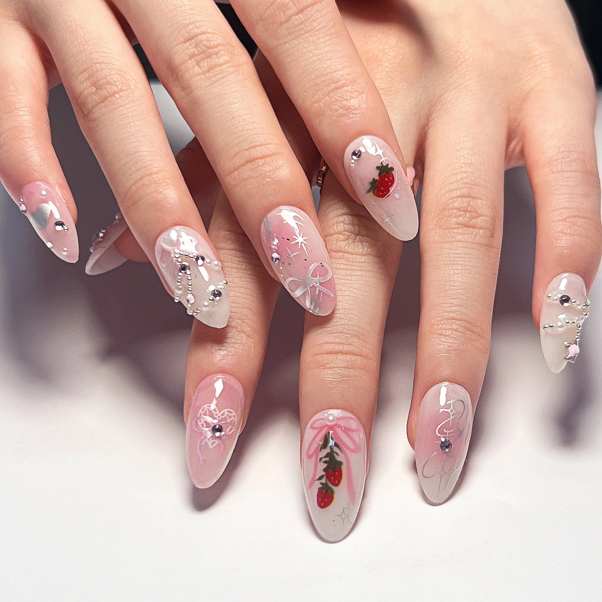 24pcs 3D Pink Flower False Nails Sweet French Almond Fake Nail Patch Full Cover Wearable Hand-painted Butterfly Press on Nails