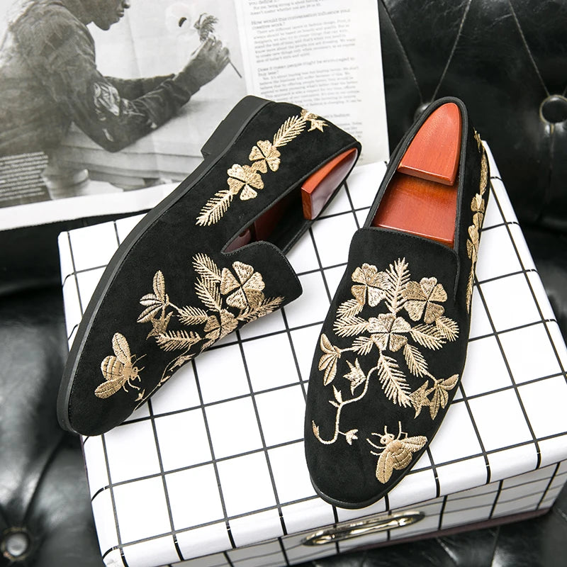 New Loafers for Men Flock Embroider Black Casual Shoes Slip-On Breathable Handmade Free Shipping Mens Dress Shoes Size 38-48