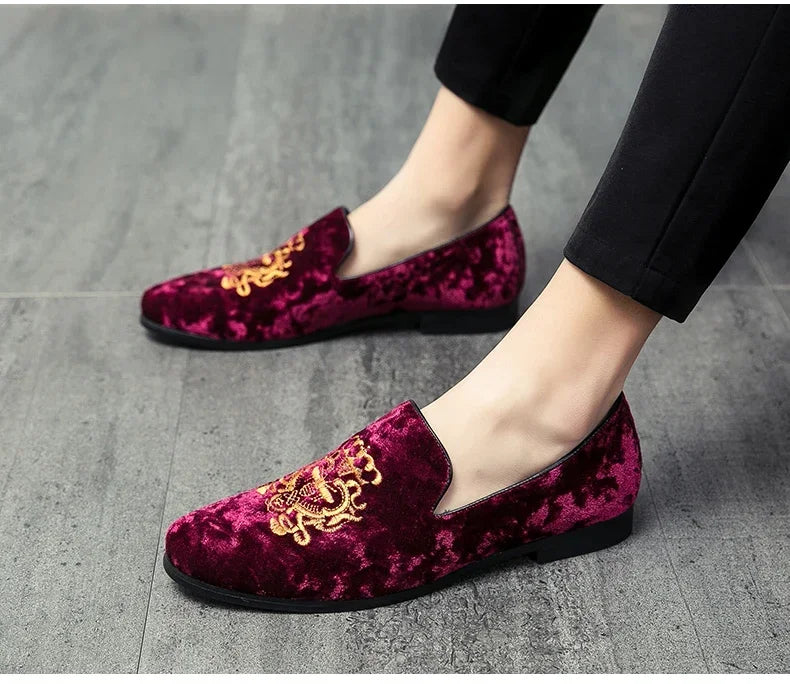 Wedding Dress Shoes Casual Men Loafers New Big Size Lazy Peas Shoes Embroidery Moccasins Suede Leather Shoes Zapatos 48 47