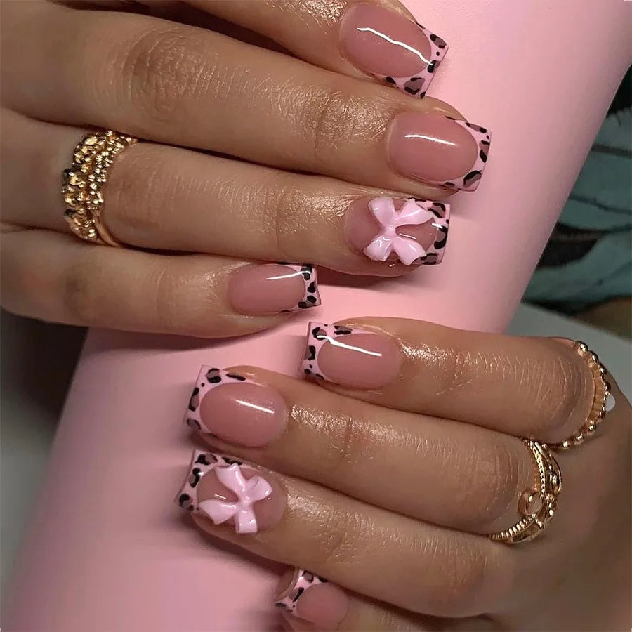 24Pcs/set Bows Press on Nails Short Square Fake Nail White French Tip False Nails with Pink Bow Charms Stick on Nails for Women