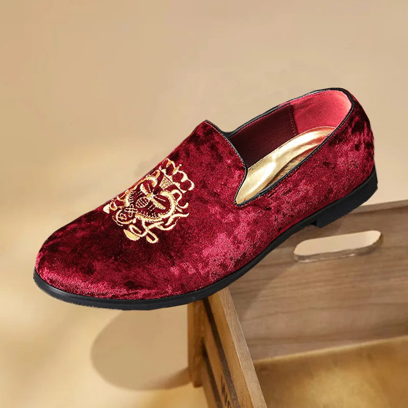 Wedding Dress Shoes Casual Men Loafers New Big Size Lazy Peas Shoes Embroidery Moccasins Suede Leather Shoes Zapatos 48 47