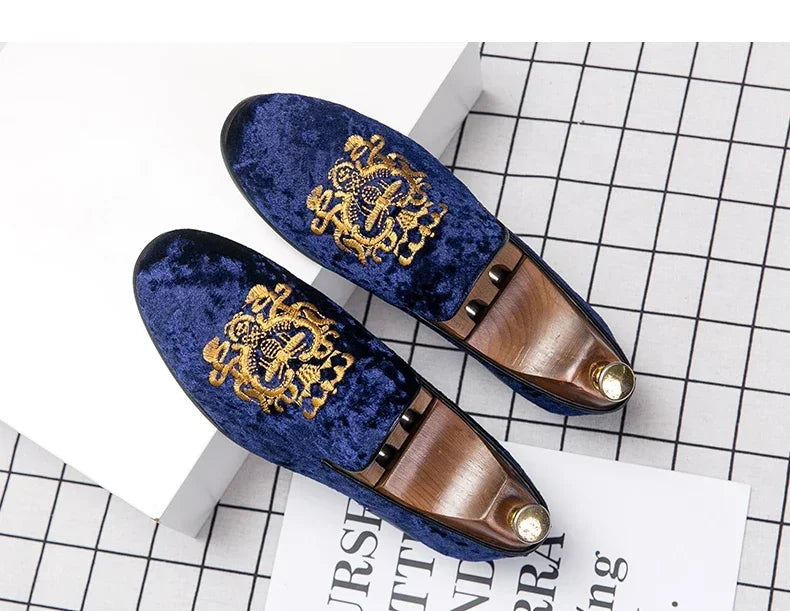 Wedding Dress Shoes Casual Men Loafers New Big Size Lazy Peas Shoes Embroidery Moccasins Suede Leather Shoes Zapatos 48 47