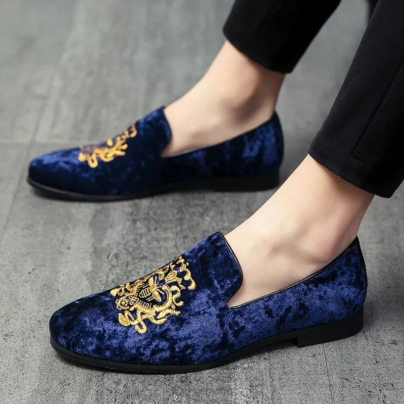 Wedding Dress Shoes Casual Men Loafers New Big Size Lazy Peas Shoes Embroidery Moccasins Suede Leather Shoes Zapatos 48 47