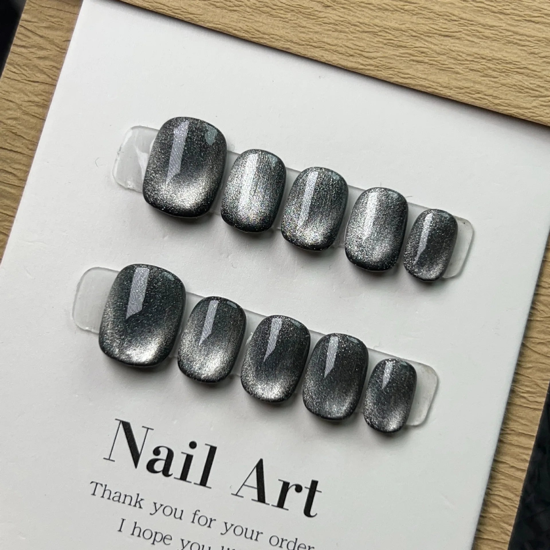 Handmade Cat-eye Press on Nails Short False Nails Full Cover Stick on Nail Tips Artificial Reusable Fake Nails for Women
