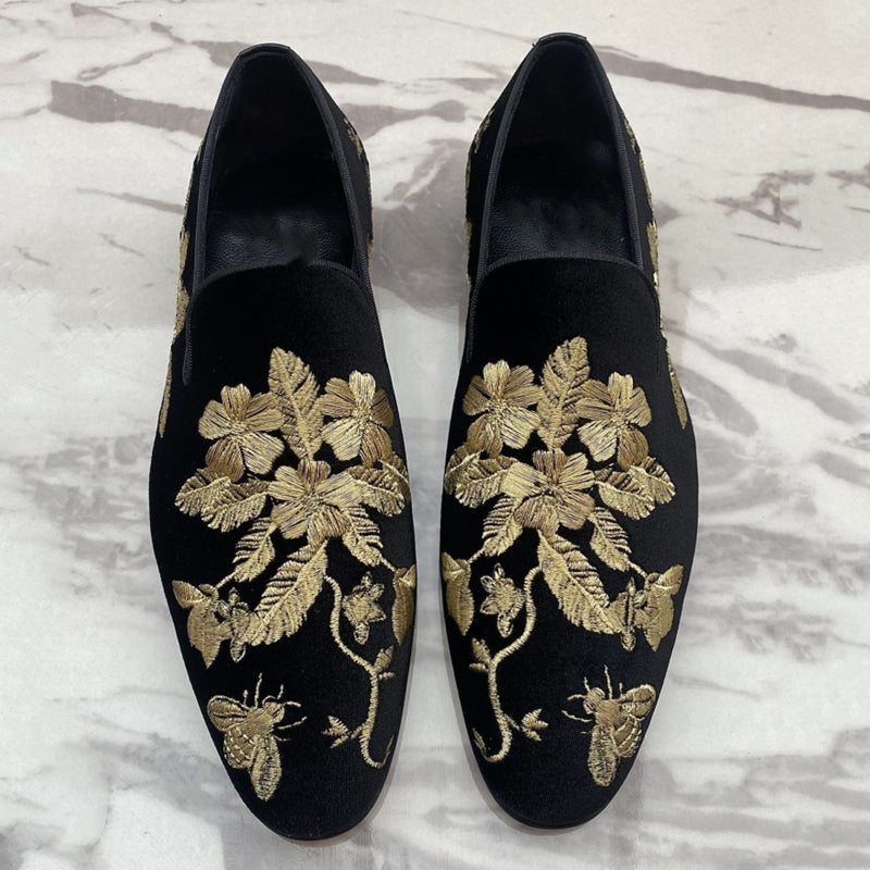 New Loafers for Men Flock Embroider Black Casual Shoes Slip-On Breathable Handmade Free Shipping Mens Dress Shoes Size 38-48