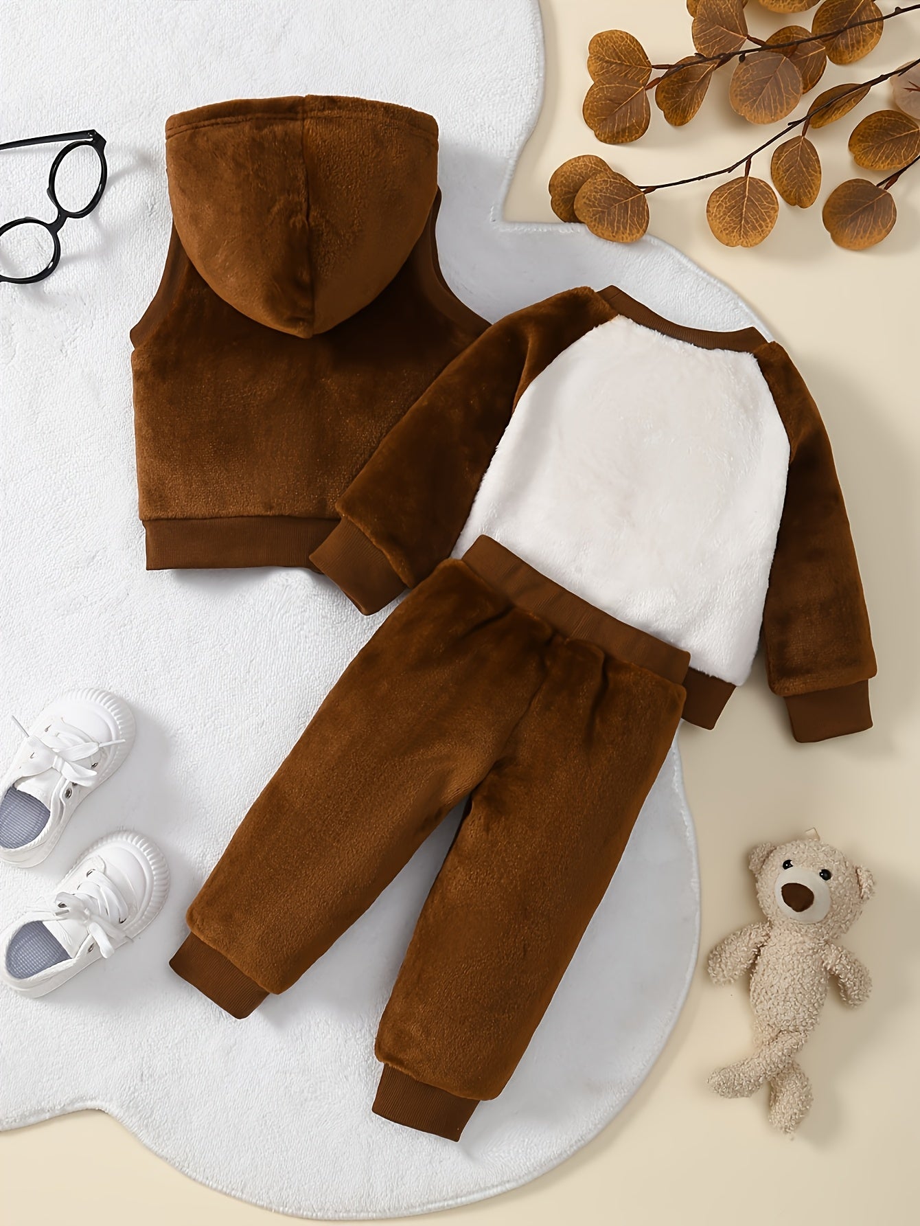 3pcs Baby Boy Winter Outfit Set, Cute Cartoon Bear Embroidery, Warm Reversible Fleece Long Sleeve Sweatshirt, Soft Plush Hooded Zip Vest, Stretchy Warm Pants, Polyester 100%, Crew Neck, Color Block, Knit Fabric, Regular Fit -