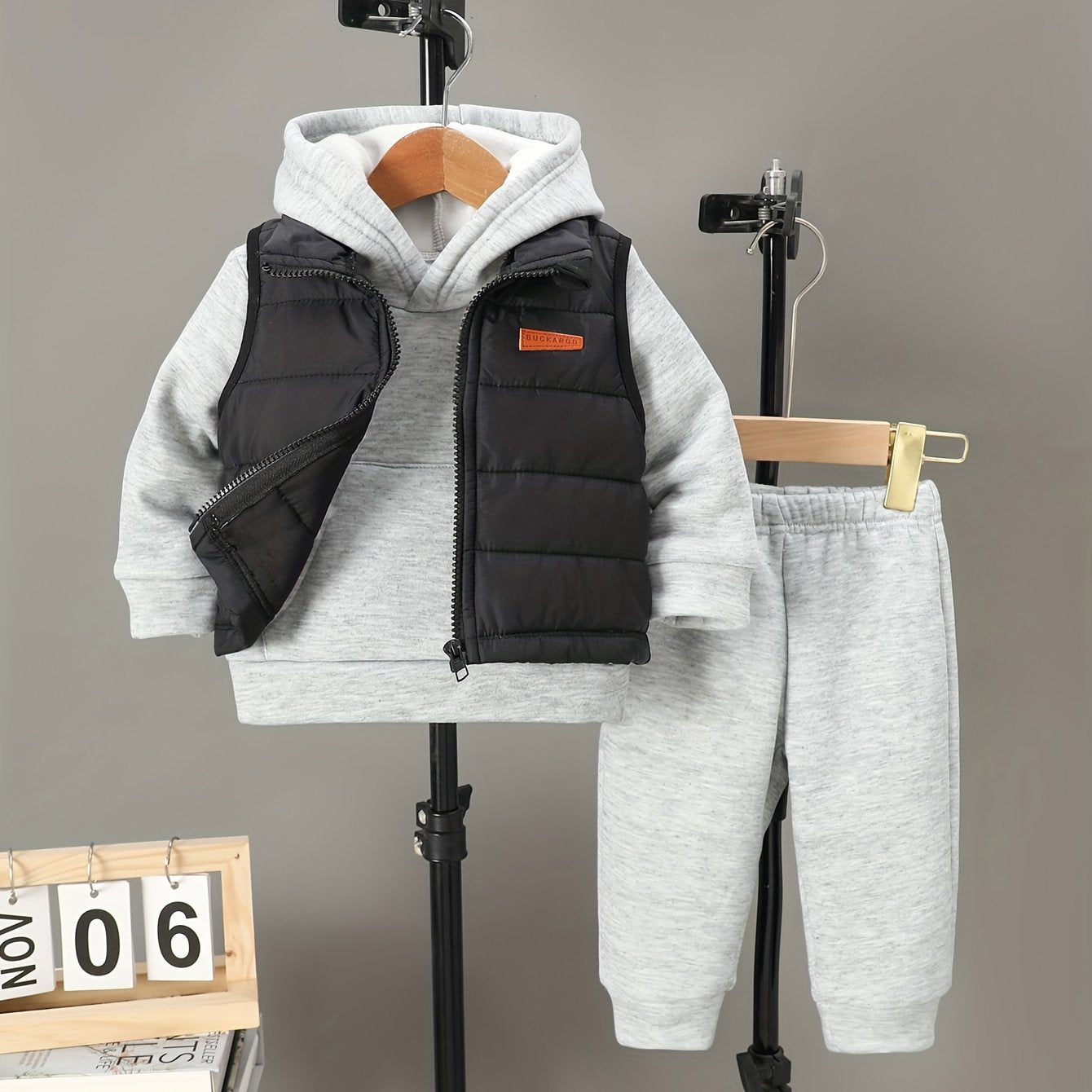 Boys' 3pcs Fall/Winter Outfit Set - Casual Zip Vest, Hoodie & Pants in Solid Color Gray - for Ages 0-3, Perfect for Outdoor